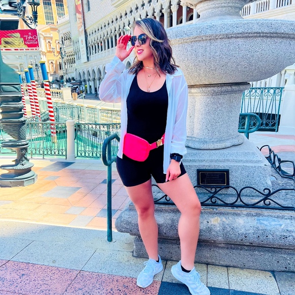 Meet your Posher, Celia - Picture 1 of 1